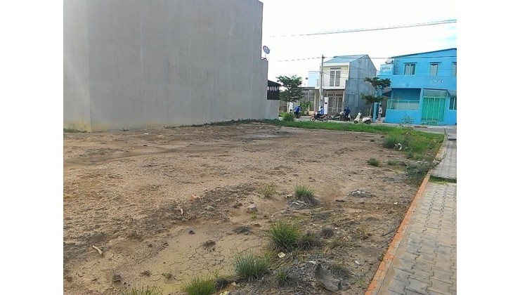 Bán lô đất biệt thự đường Nguyễn Bá Lân, phường 9, diện tích 14x16m.